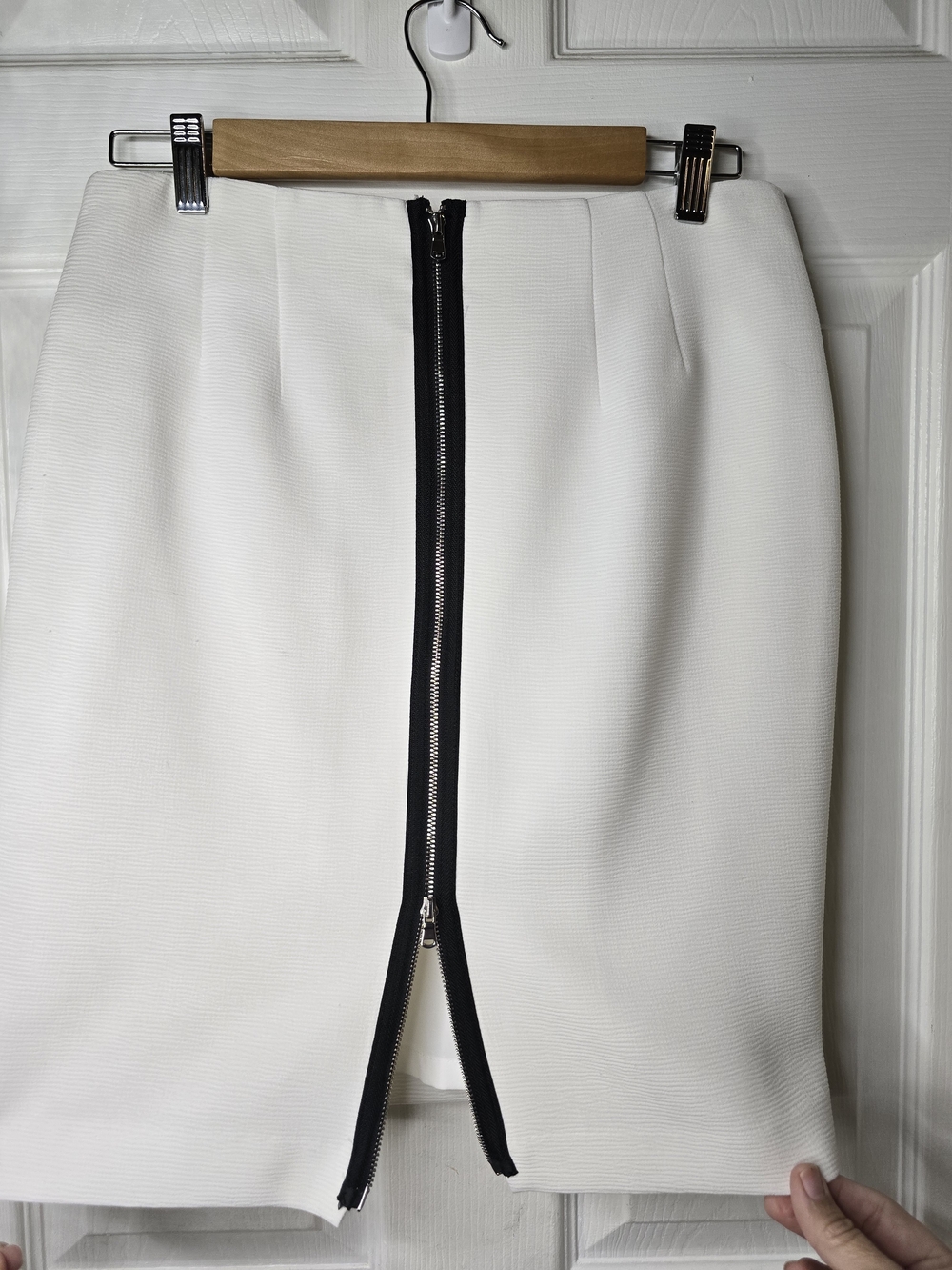 White Pencil Skirt with Black Zip Calvin Klein White Textured Pencil Skirt 2